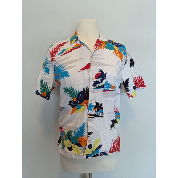 Castaways Medium Button Down Collared Shirt Hawaiian - Picture 1 of 3